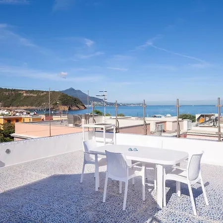 Da 97 - Gioia Apartment Procida